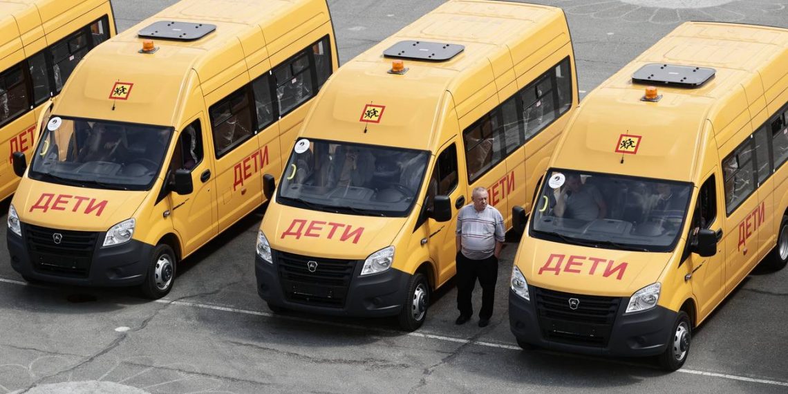 46 новых школьных автобусов получат ульяновские дети до конца учебного года