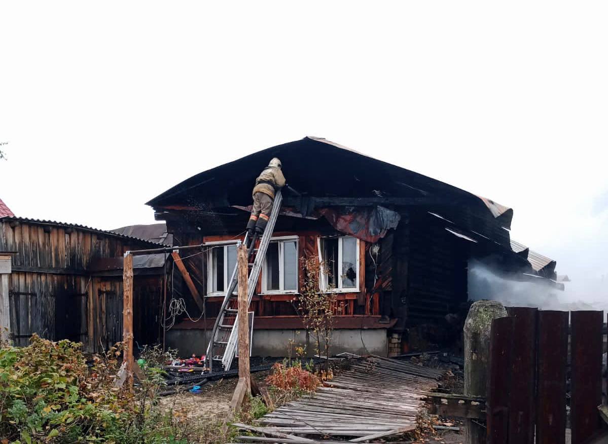 На пожаре в селе Жадовка спасли от гибели хозяина горевшего дома - Ульяновск