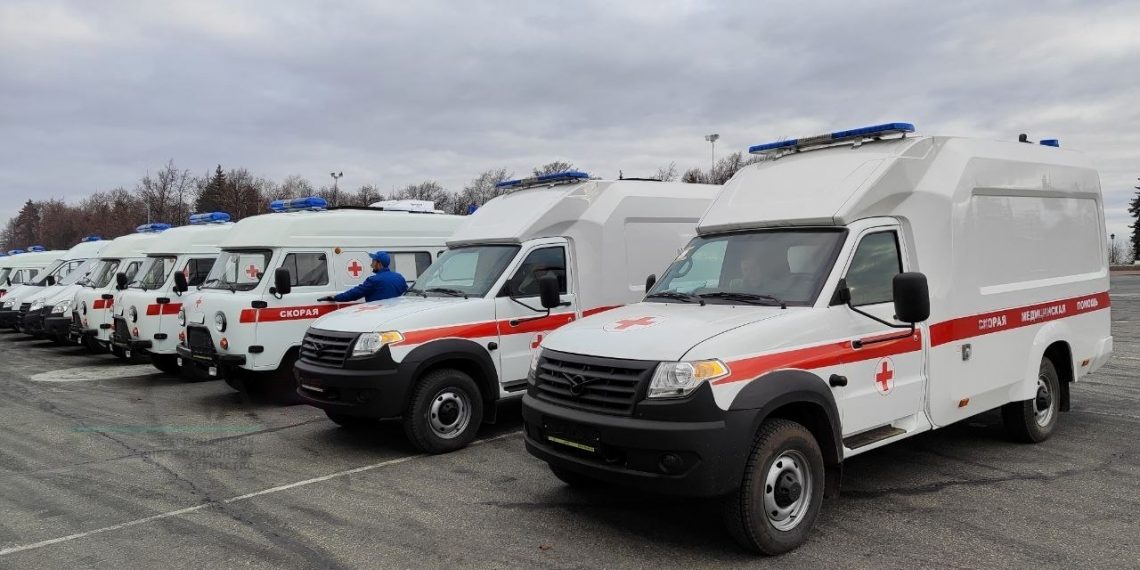 12 новых машин скорой помощи получили больницы Ульяновской области