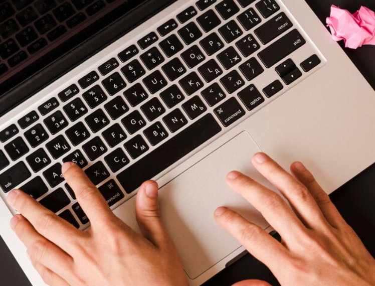 Мошенники убедили жительницу Ульяновска вложить в несуществующее золото 3 750 000 рублей