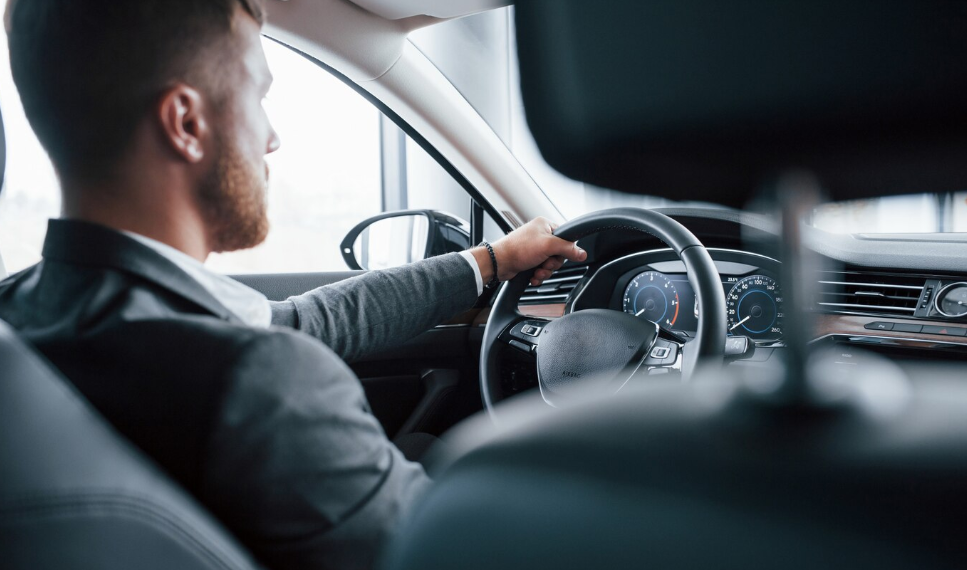 На Фруктовой в Ульяновске запретили стоянку автомобилей