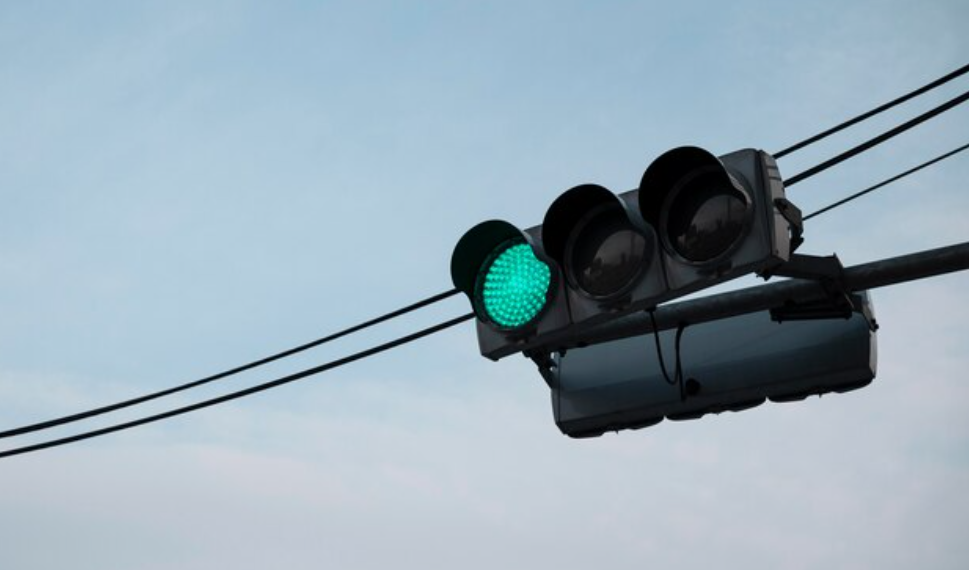 17 ноября до полудня не будет работать светофор на перекрёстке Хрустальный-Локомотивная в Ульяновске