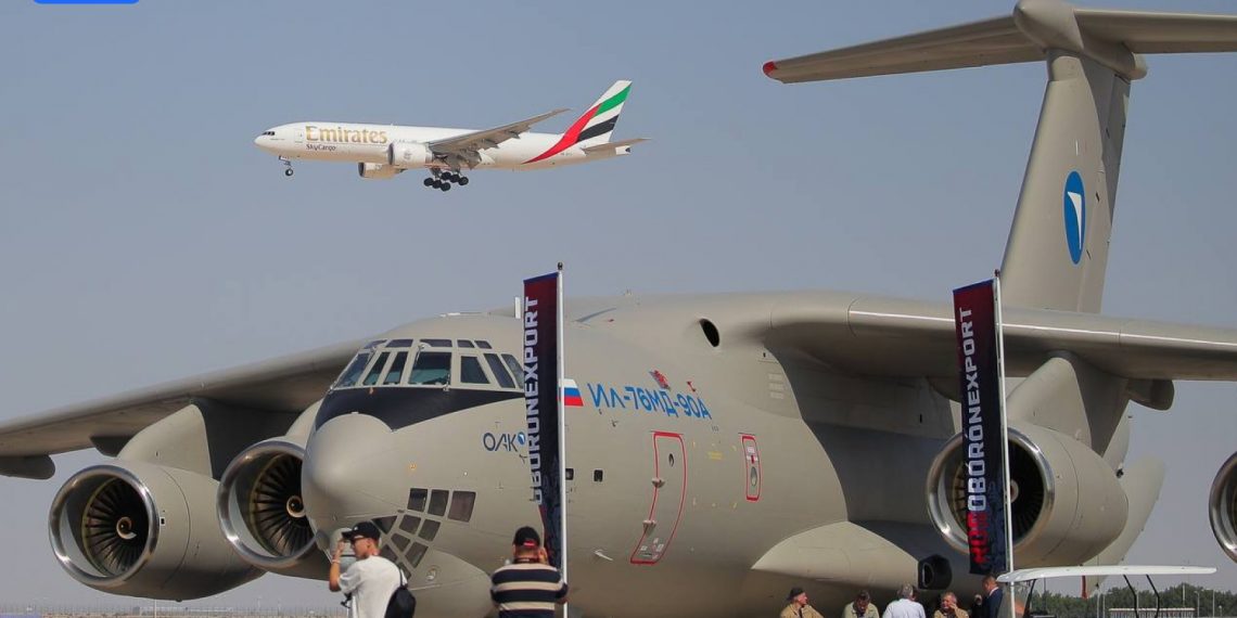 Ульяновский транспортник Ил-76МД-90А выставлен на авиасалоне в Дубае