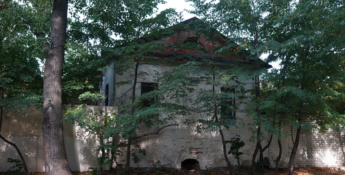 Симбирская епархия назвала актом вандализма снос в Ульяновске флигеля мужского монастыря