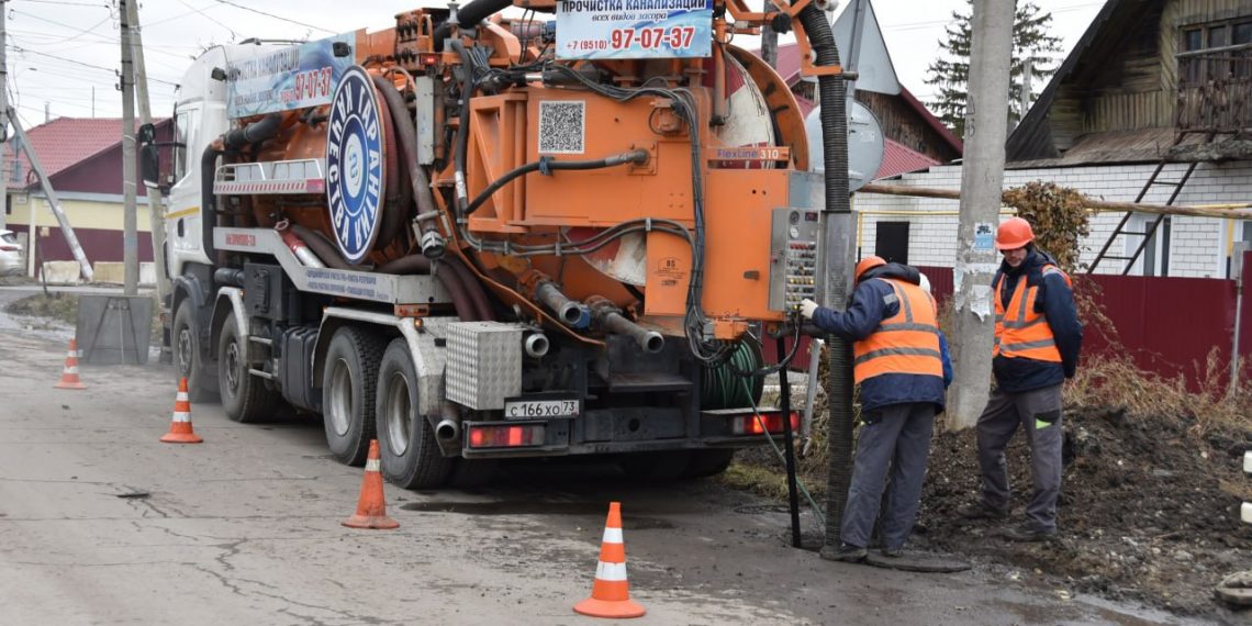 В Ульяновске начали ремонтировать главный канализационный коллектор Засвияжского района