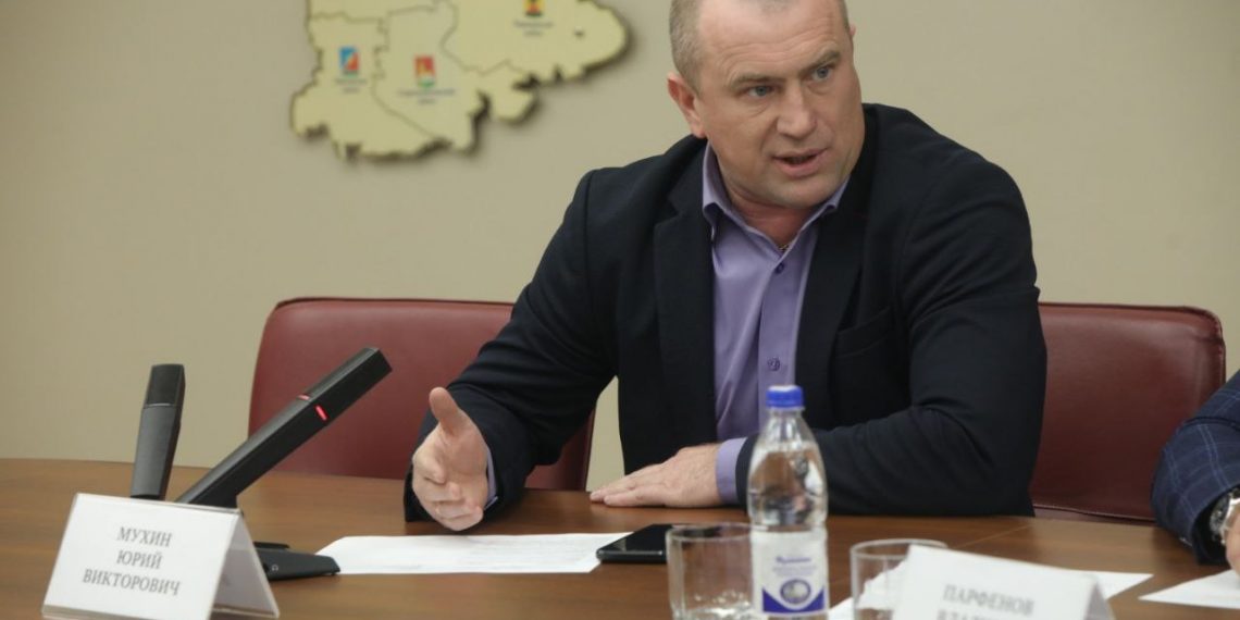 Депутат ЗСО Мухин обалдел от зарплаты нянечки в ульяновском детсаду