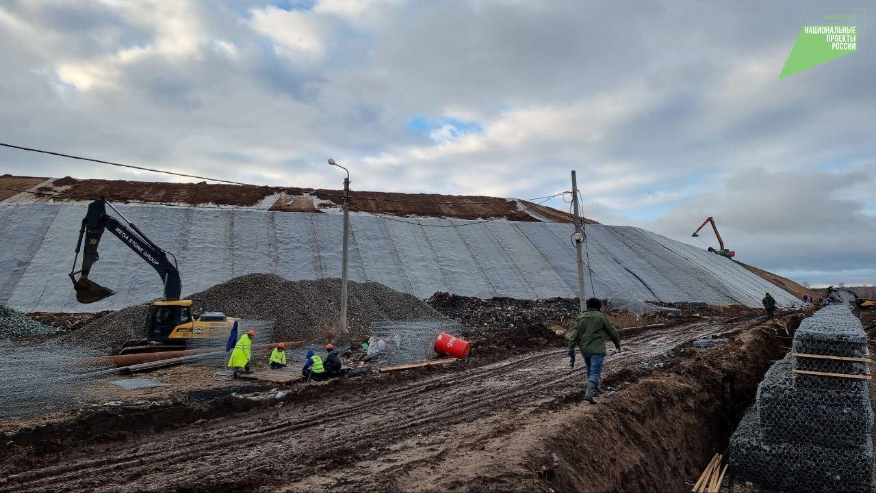 Пятую часть мусорного полигона в Красном Яре накрыли бентоматами - Ульяновск