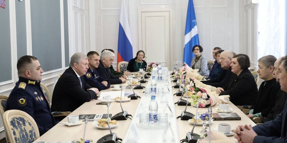 Русских провёл откровенный разговор с кавалерами ордена Мужества и родственниками погибших в СВО ульяновцев