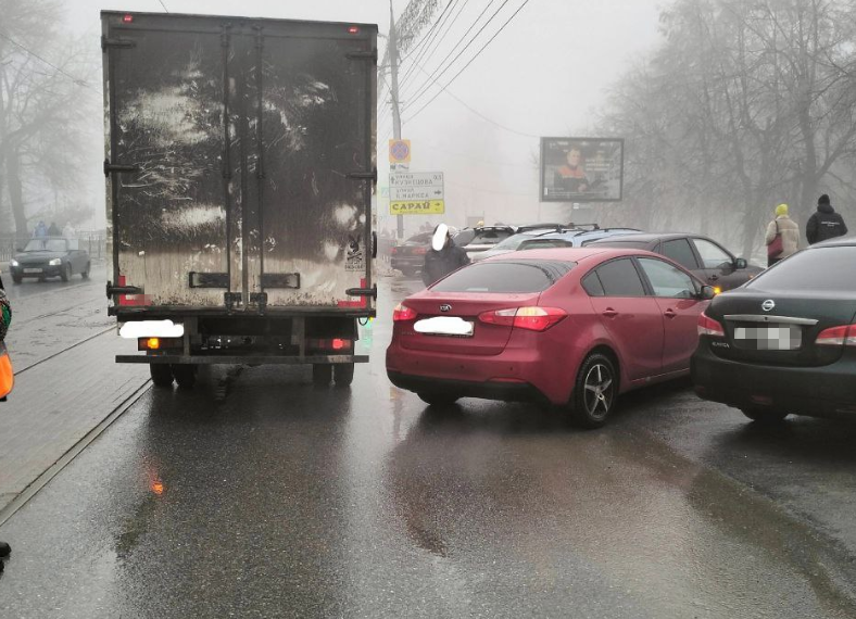 На Спасской в центре Ульяновска из-за ДТП встали трамваи