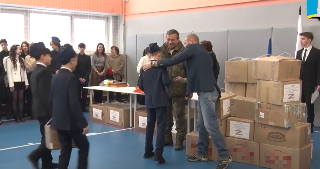 Ульяновский лицей Эдварса собрал гуманитарку для бойцов СВО на миллион рублей