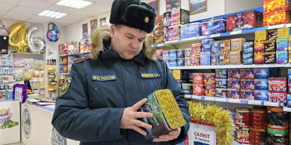 Пожарные начали проверять в Ульяновске точки продаж пиротехнических изделий