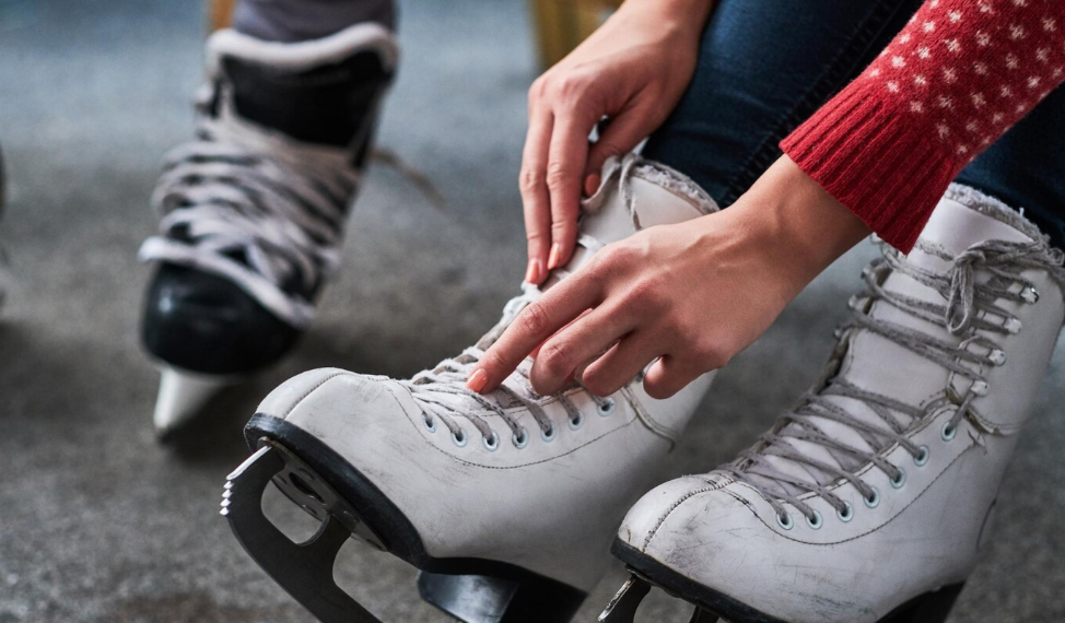 Прокат коньков и фигур открылся на Соборной площади в Ульяновске