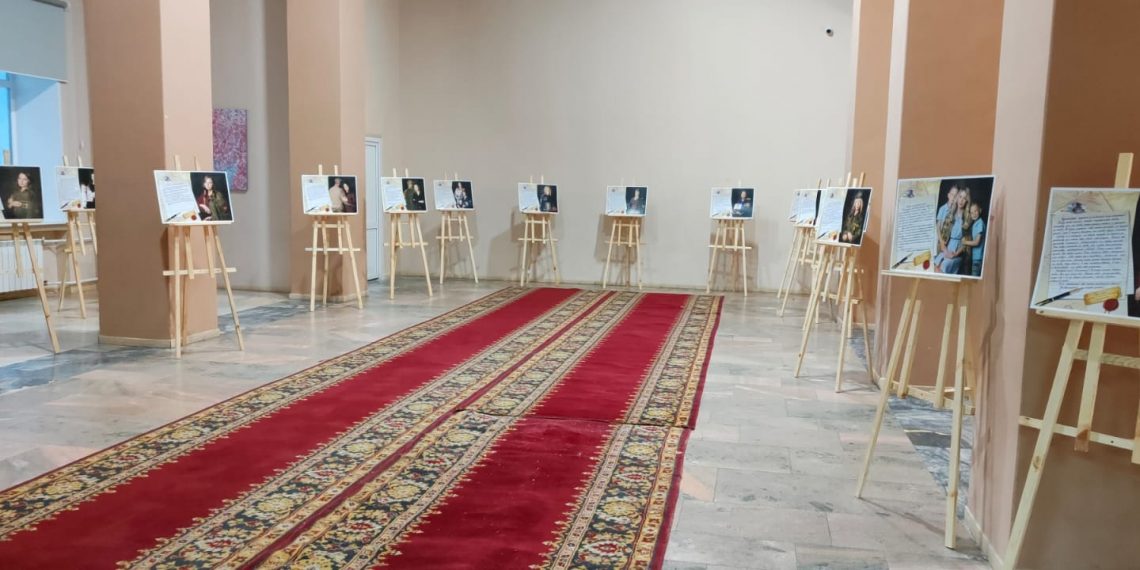 Заключённые димитровградской «тройки» сделали мольберты для жён и матерей героев