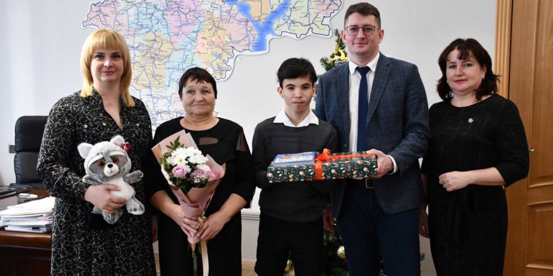 15-летний ульяновец получил к Новому году ноутбук от Путина