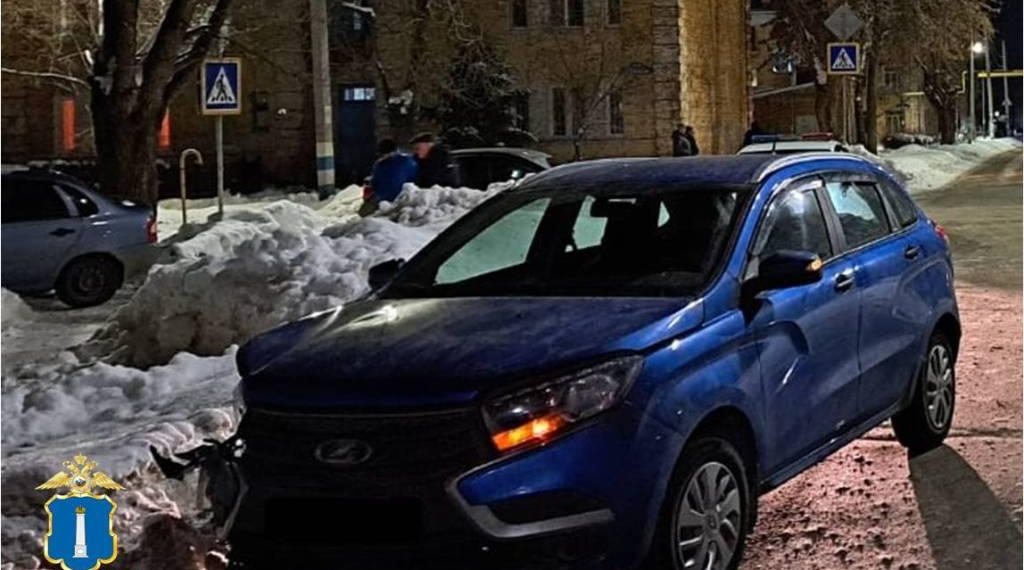 В тройном ДТП с деревом на проезде Заводском в Ульяновске пострадал один человек