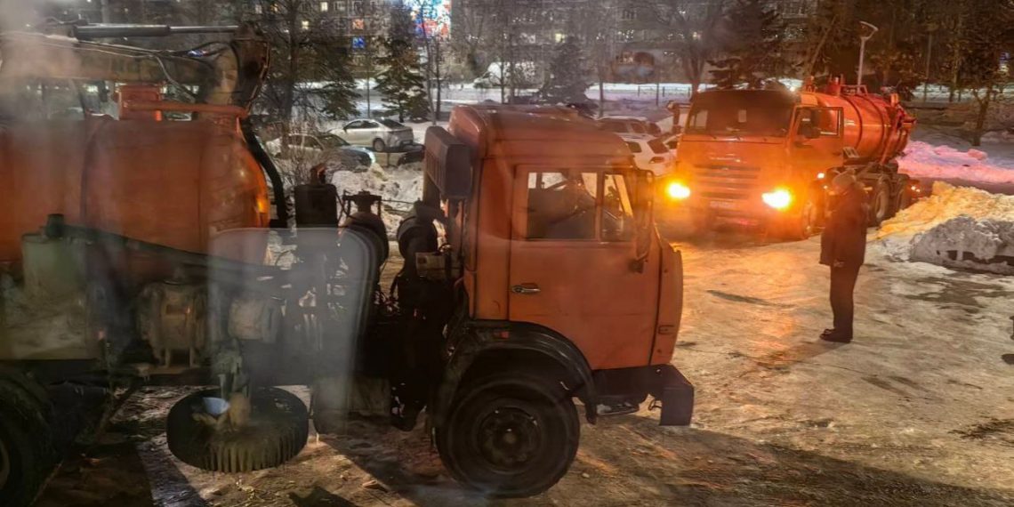 На Камышинской в Ульяновске 1500 человек остались без воды из-за порыва