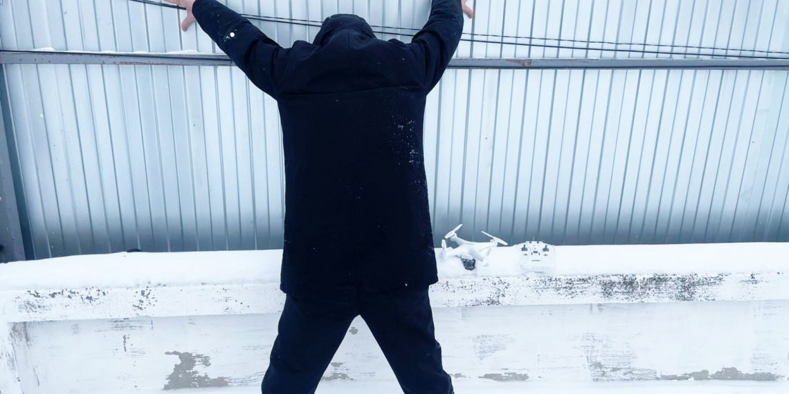 45-летнего ульяновца с квадрокоптером задержали при перебросе запрещёнки в ИК-9