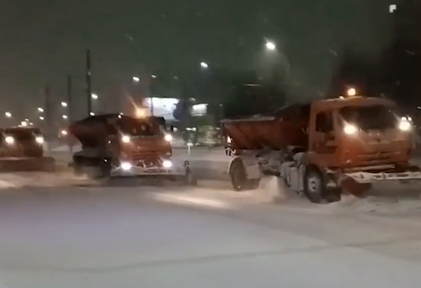 Ульяновская мэрия взяла на особый контроль очистку от снега подъездов к Императорскому мосту