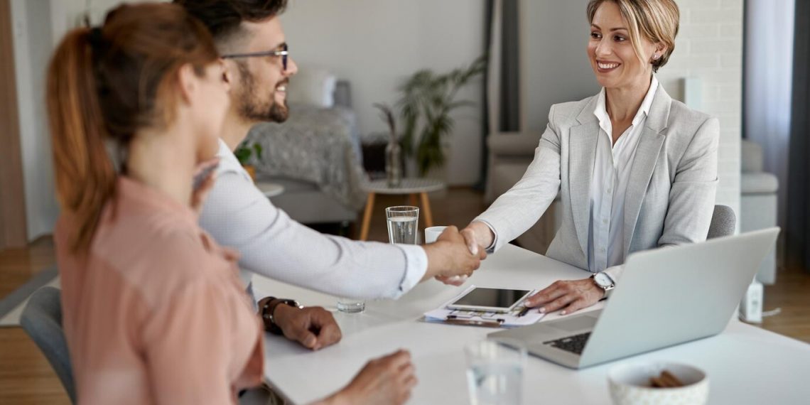 Родись красивым: 7 из 10 ульяновцев считают, что внешний вид помогает карьере