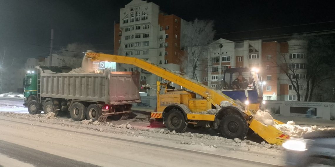 С начала 2024 года из Ульяновска вывезли более тысячи самосвалов снега
