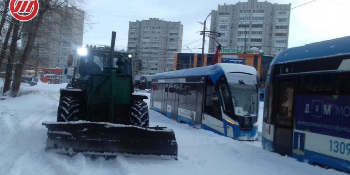 Болдакин заявил, что «Ульяновскэлектротранс» прячется за «тысячами тонн снега»