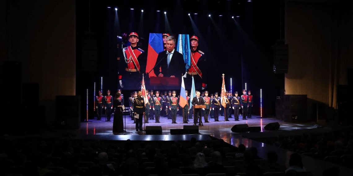 Русских поздравил ульяновцев с Днём защитника Отечества