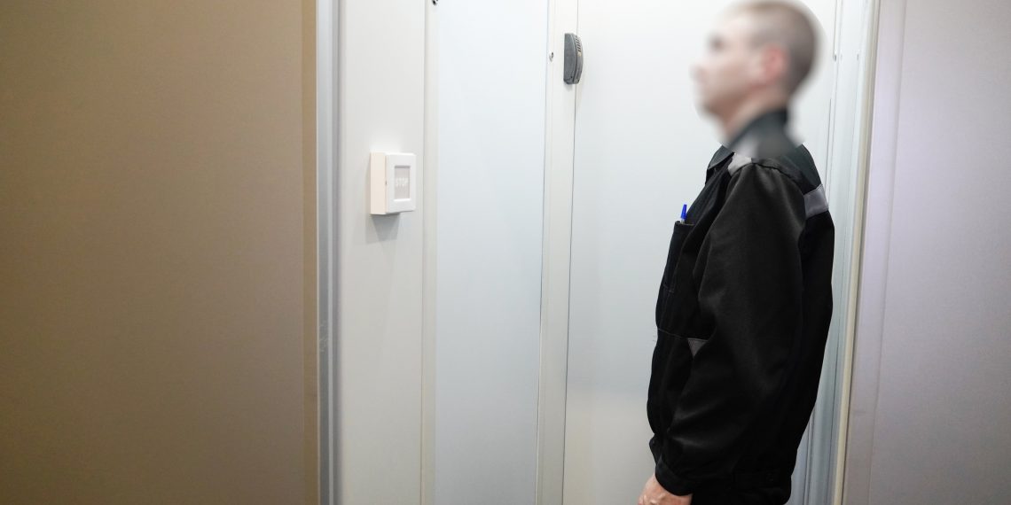 Штаны и ботинки можно больше не снимать: в ульяновском СИЗО-1 установили крутую систему досмотра