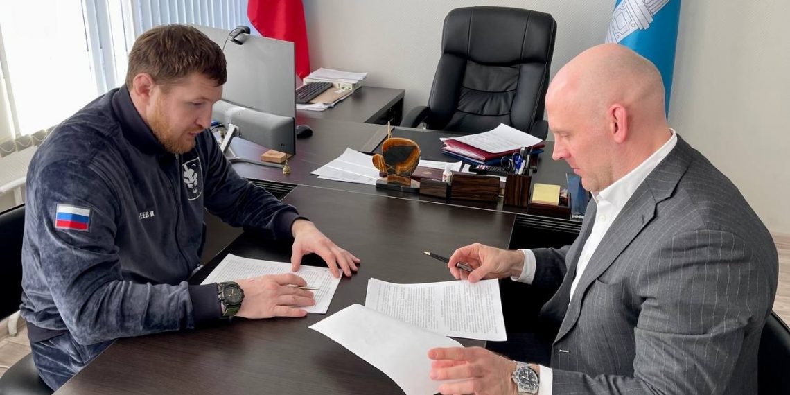 В апреле Минеев будет биться в Ульяновске с неназванным пока соперником