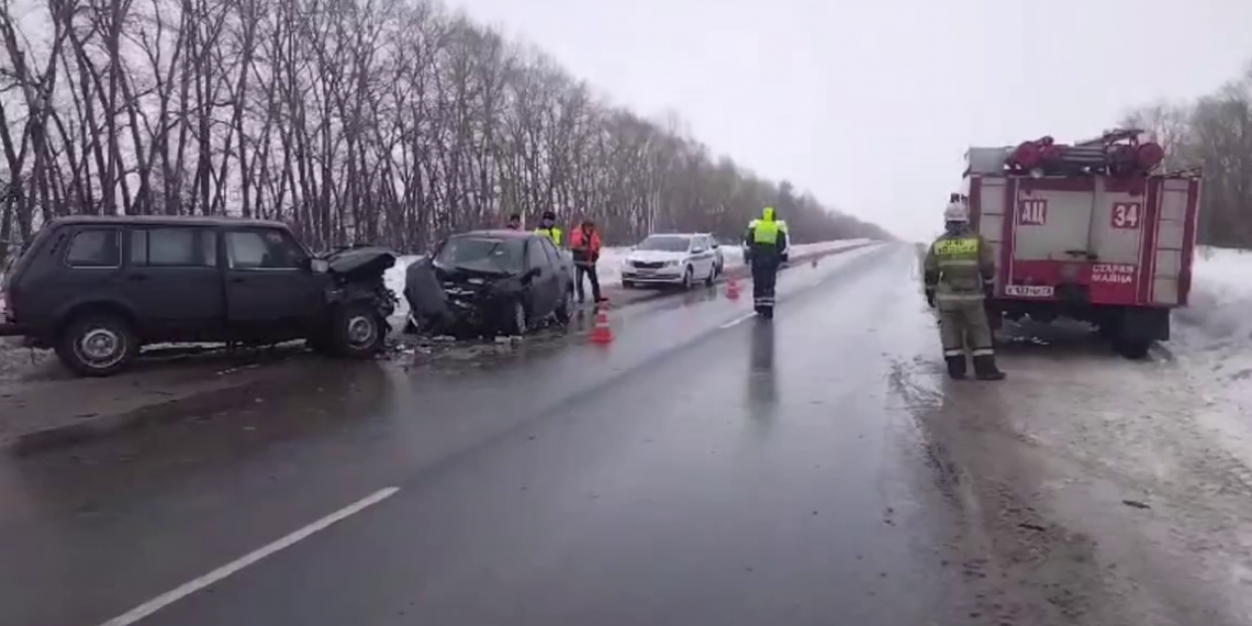 5 февраля четырёх человек госпитализировали с места лобового ДТП на трассе под Ульяновском