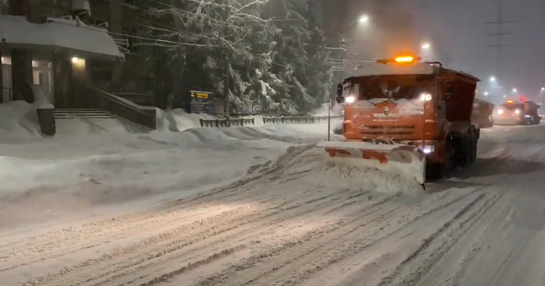 Ульяновск опять завалило снегом, Болдакин принял вызов непогоды
