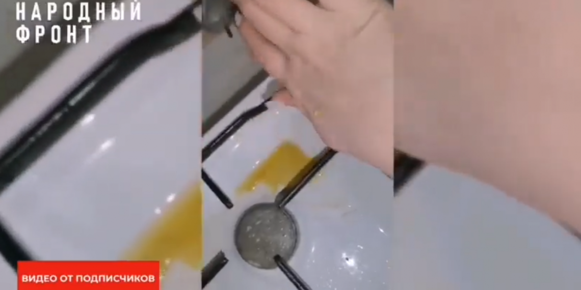 После снегопада на Минаева в Ульяновске пролило пятиэтажку