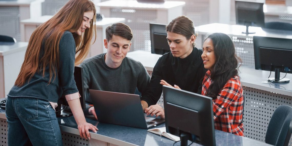 В Ульяновске организуют бесплатные курсы по программированию для школьников и студентов