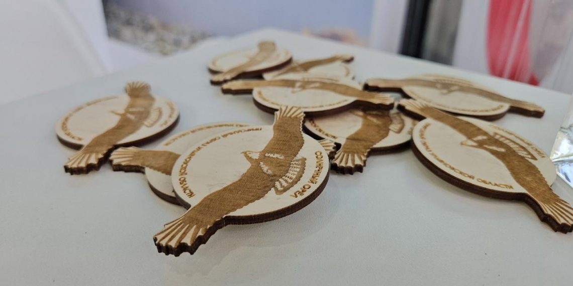 Посетители выставки «Россия» на ВДНХ заинтересовались солнечными орлами из Ульяновской области