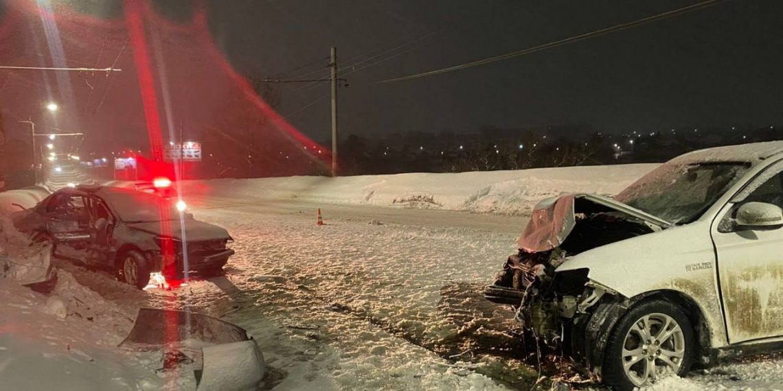 Один человек погиб и четверо пострадали в столкновении двух Mitsubishi на Майской горе в Ульяновске