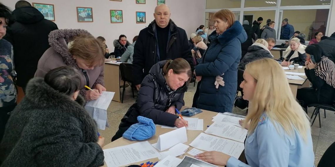 Горячев призвал оказать помощь погорельцам из Ишеевки