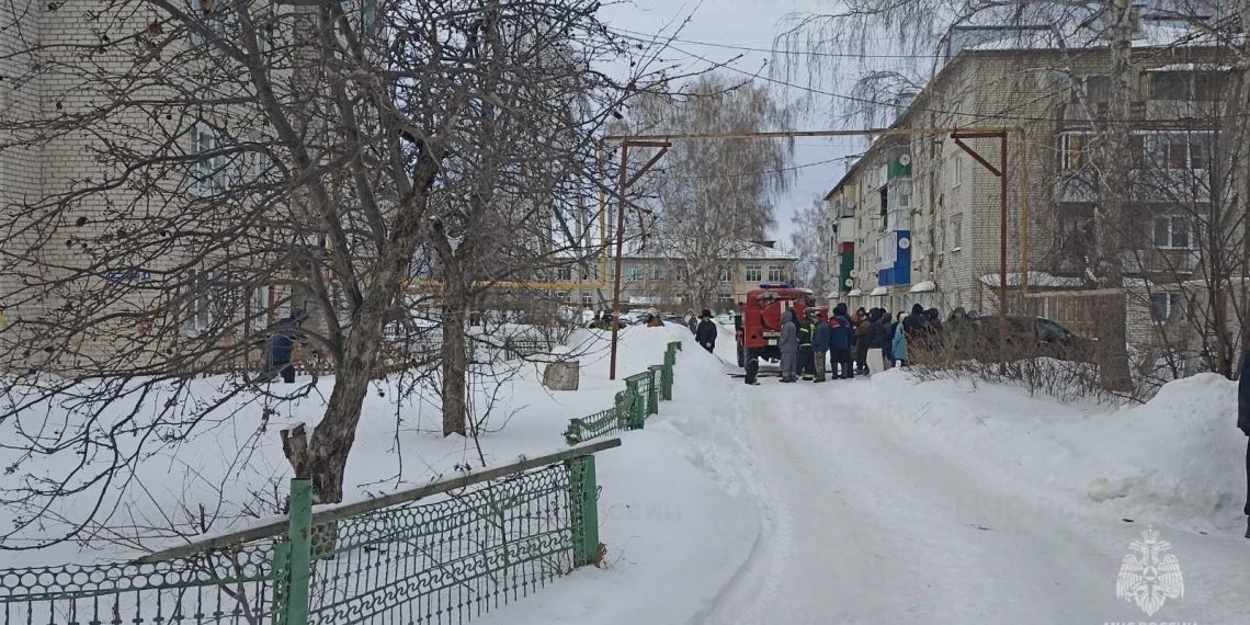Труп ульяновца вынесли с пожара в Мелекесском районе