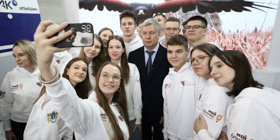 Бизнес-проекты ульяновских школьников были представлены на выставке «Россия» в Москве