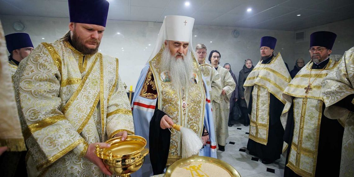 В Ульяновске проходит заупокойная литургия по невинно убиенным в Москве