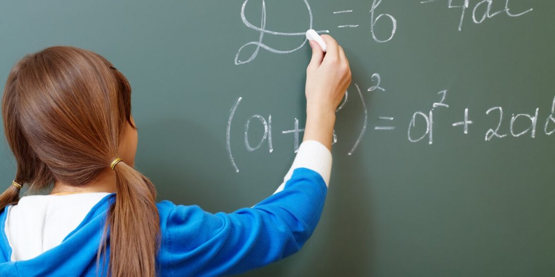 Стипендию в 50 тысяч рублей получат лучшие школьники-математики Ульяновска