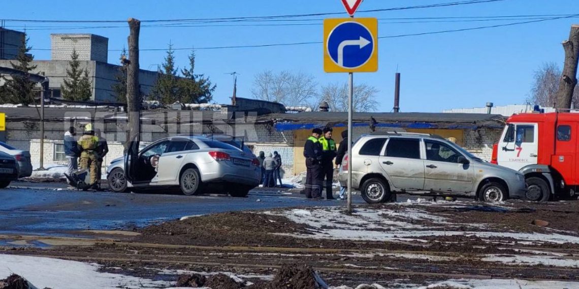 «Лексус» и «Шевроле» сошлись в лобовую на Московском шоссе