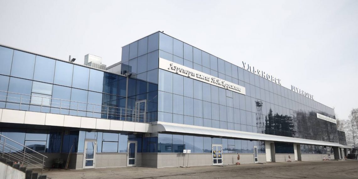 Русских поручил поменять расписание автобуса №1, не успевающего к рейсам в аэропорту