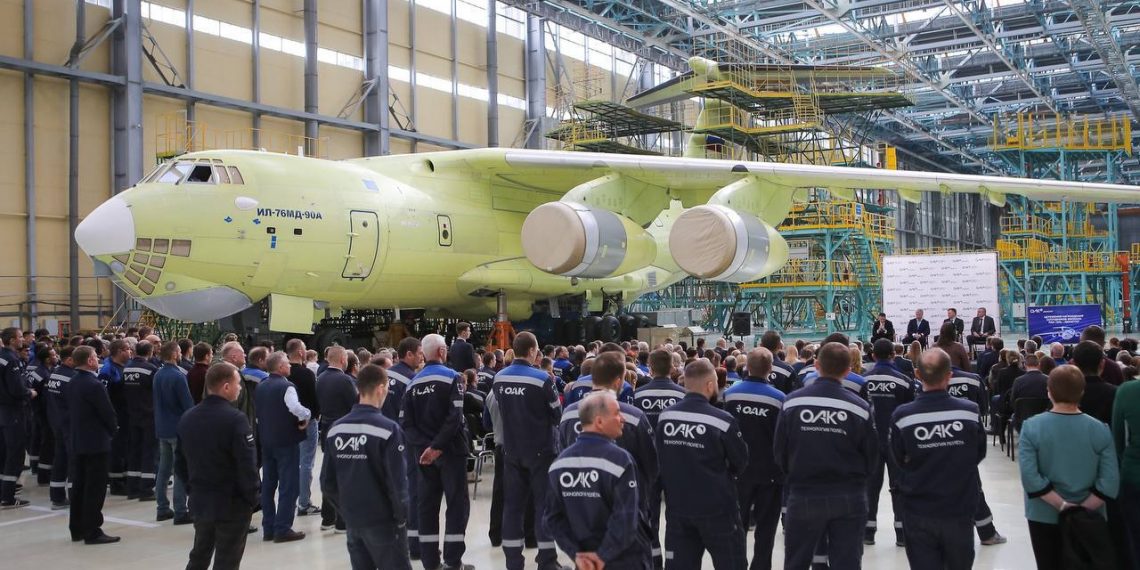 В Ульяновске нарастят производство военных транспортников Ил-76МД-90А