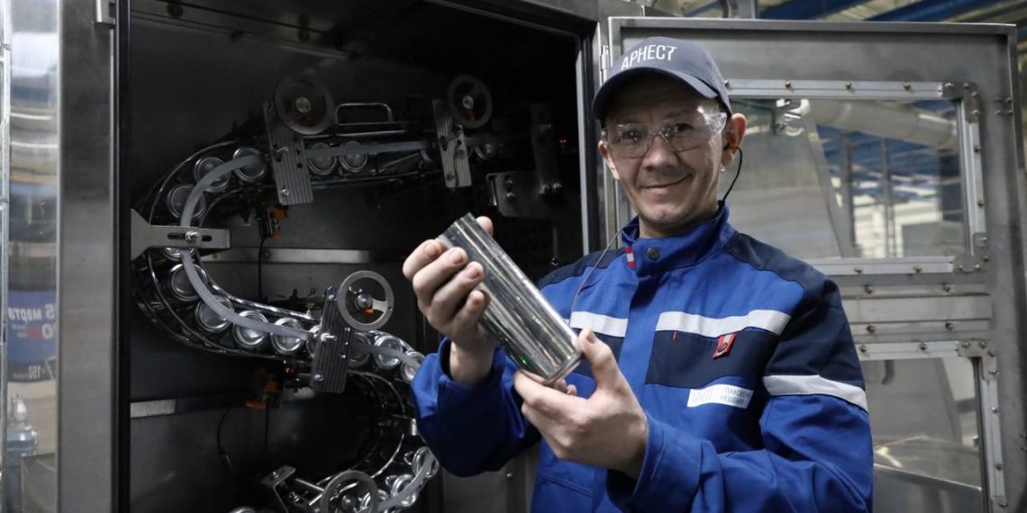 В Ульяновске запустили брошенный американцами завод алюминиевых банок