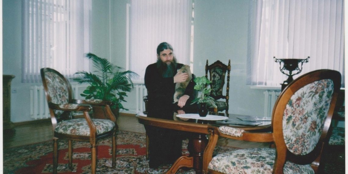 Митрополит Лонгин рассказал о своём домашнем сурке