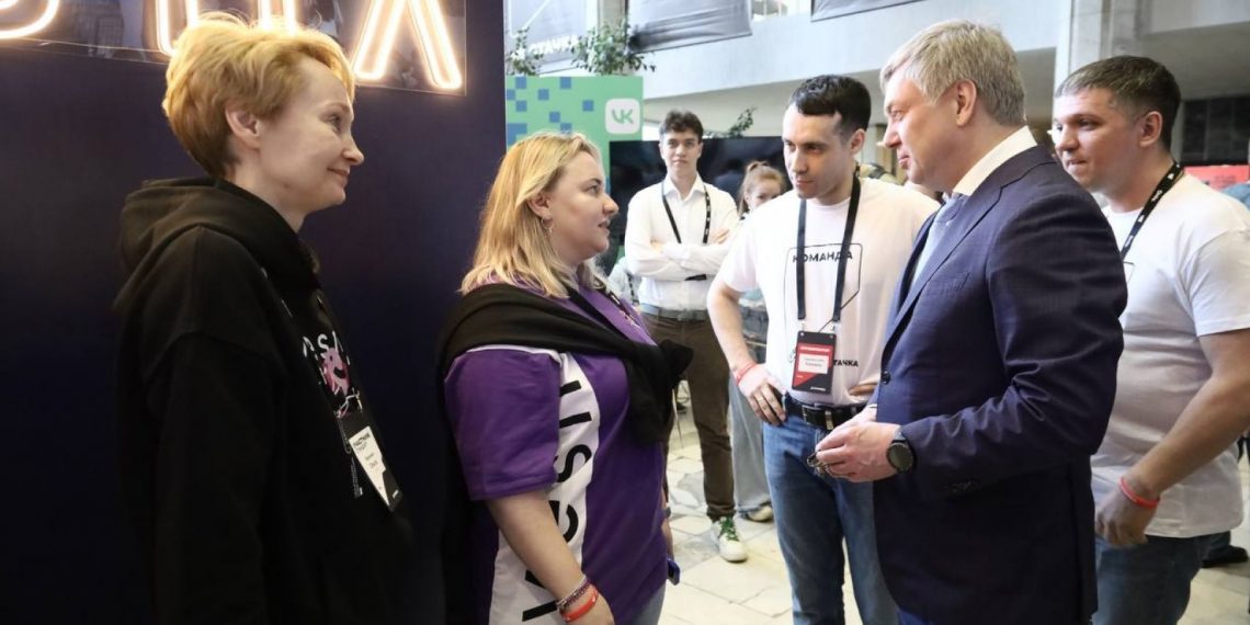 Международная конференция айтишников «Стачка» открылась в Ульяновске