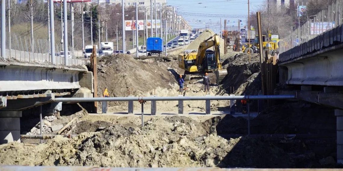 В Минтрансе рассказали о ходе работ на Минаевском мосту