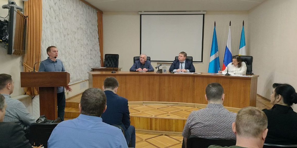 Болдакин хочет запустить маршрутки для садоводов раньше заявленного срока