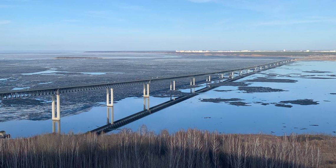 Президентский мост в Ульяновске переводят на летний скоростной режим