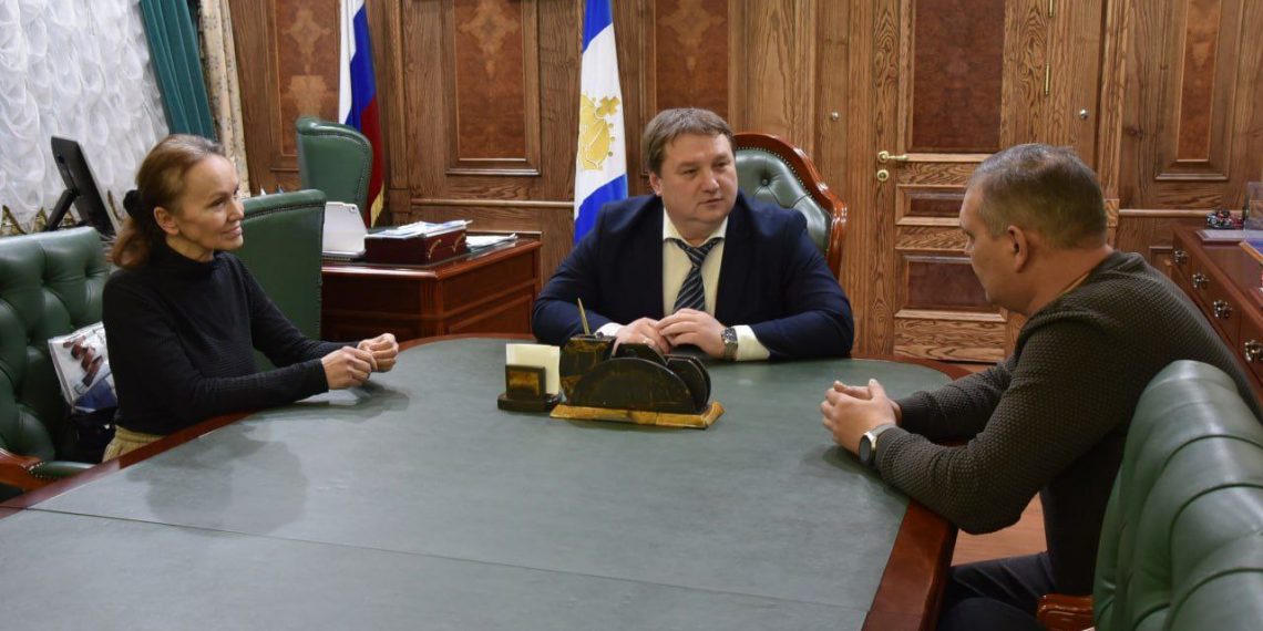 Болдакин встретился с ульяновским офицером из зоны СВО