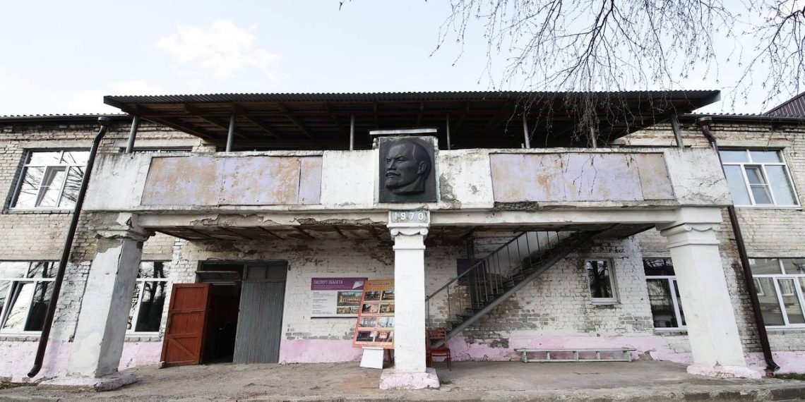 В Языково отремонтируют школу и ДК, деньги возьмут из облбюджета и у федералов